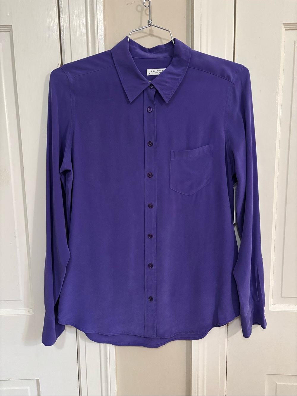 NWT Equipment Femme Brett Silk Blouse Size Medium Button Up Deep Blue Purple